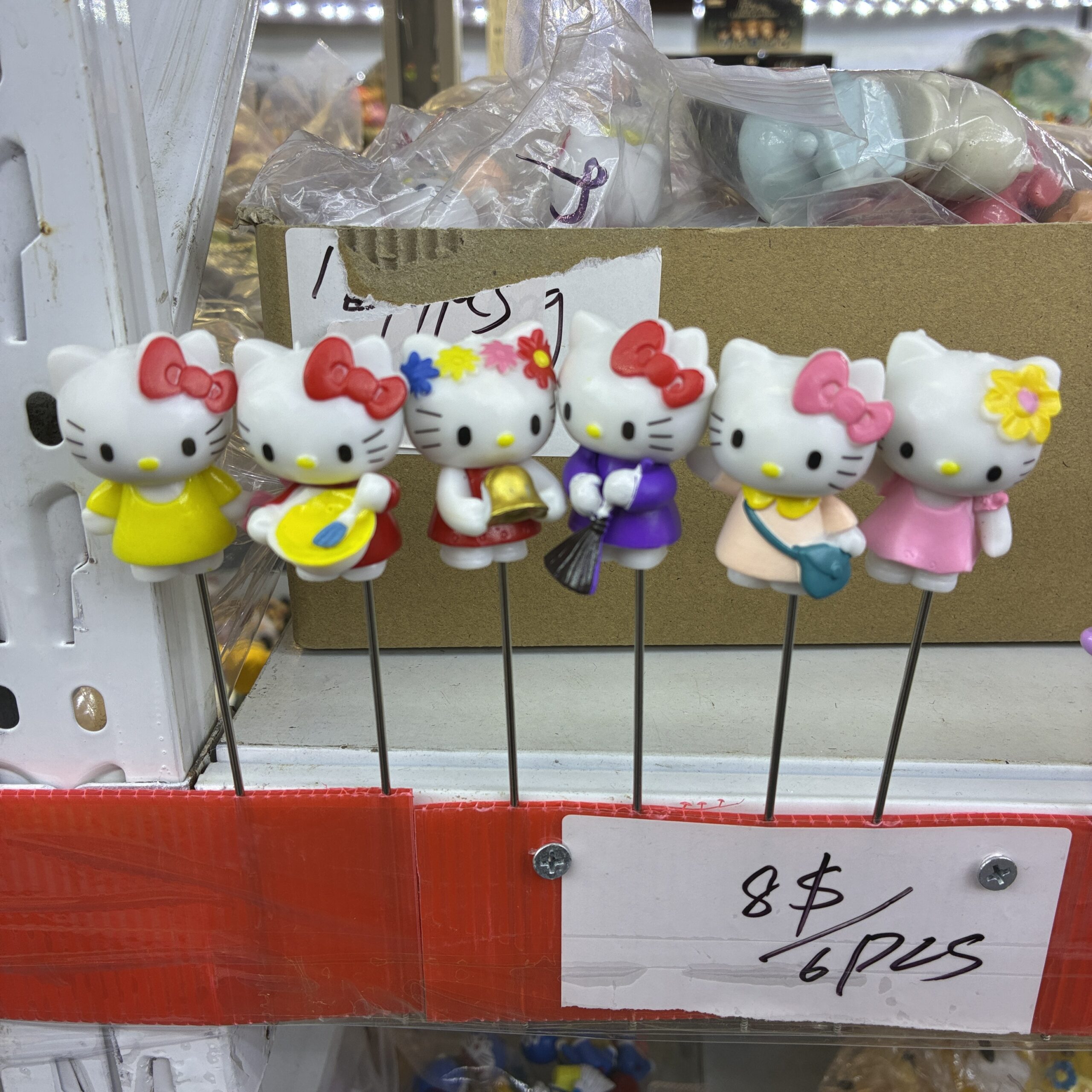 Hello Kitty Themed Figurine Set (6PCS)