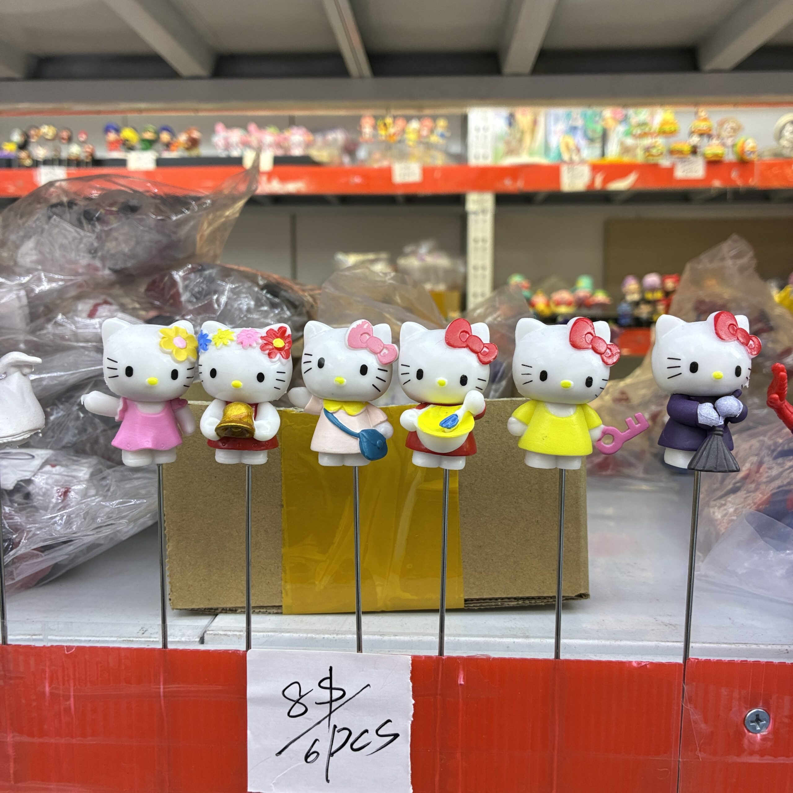 Hello Kitty Themed Figurine Set (6PCS)