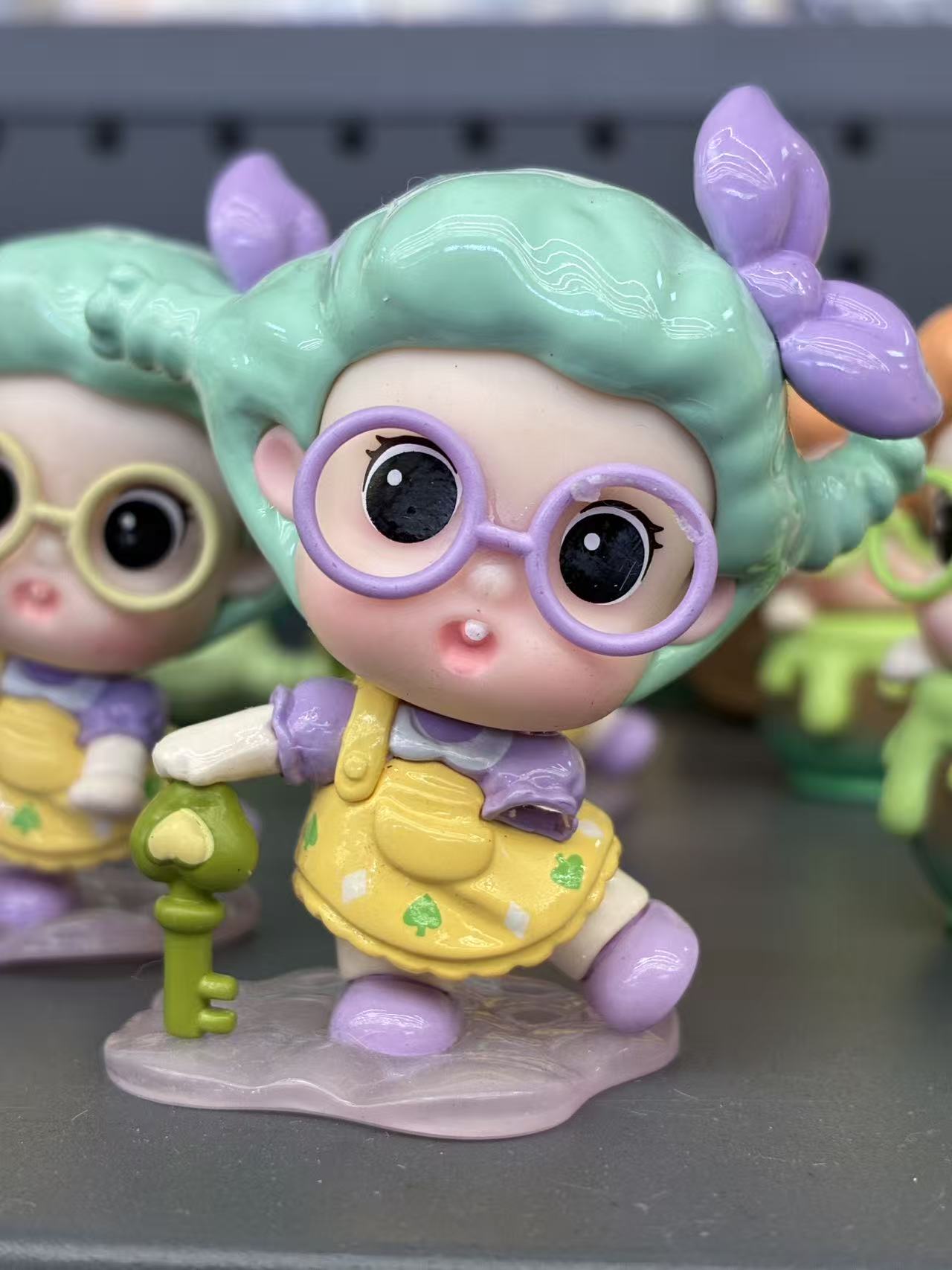 Little Key Explorer Figurine (1PC)