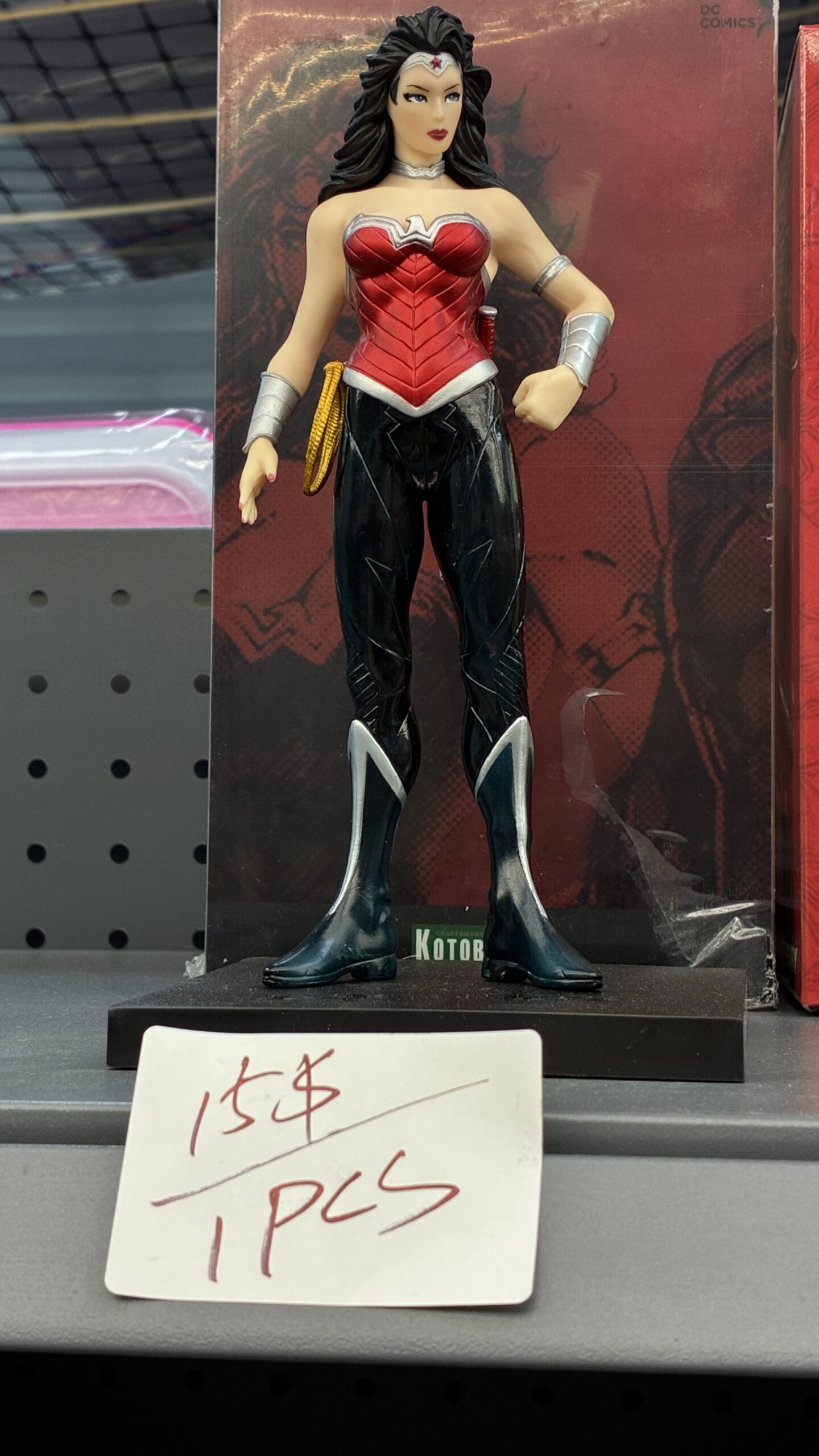 DC Comics Wonder Woman Statue Figurine (1PC)