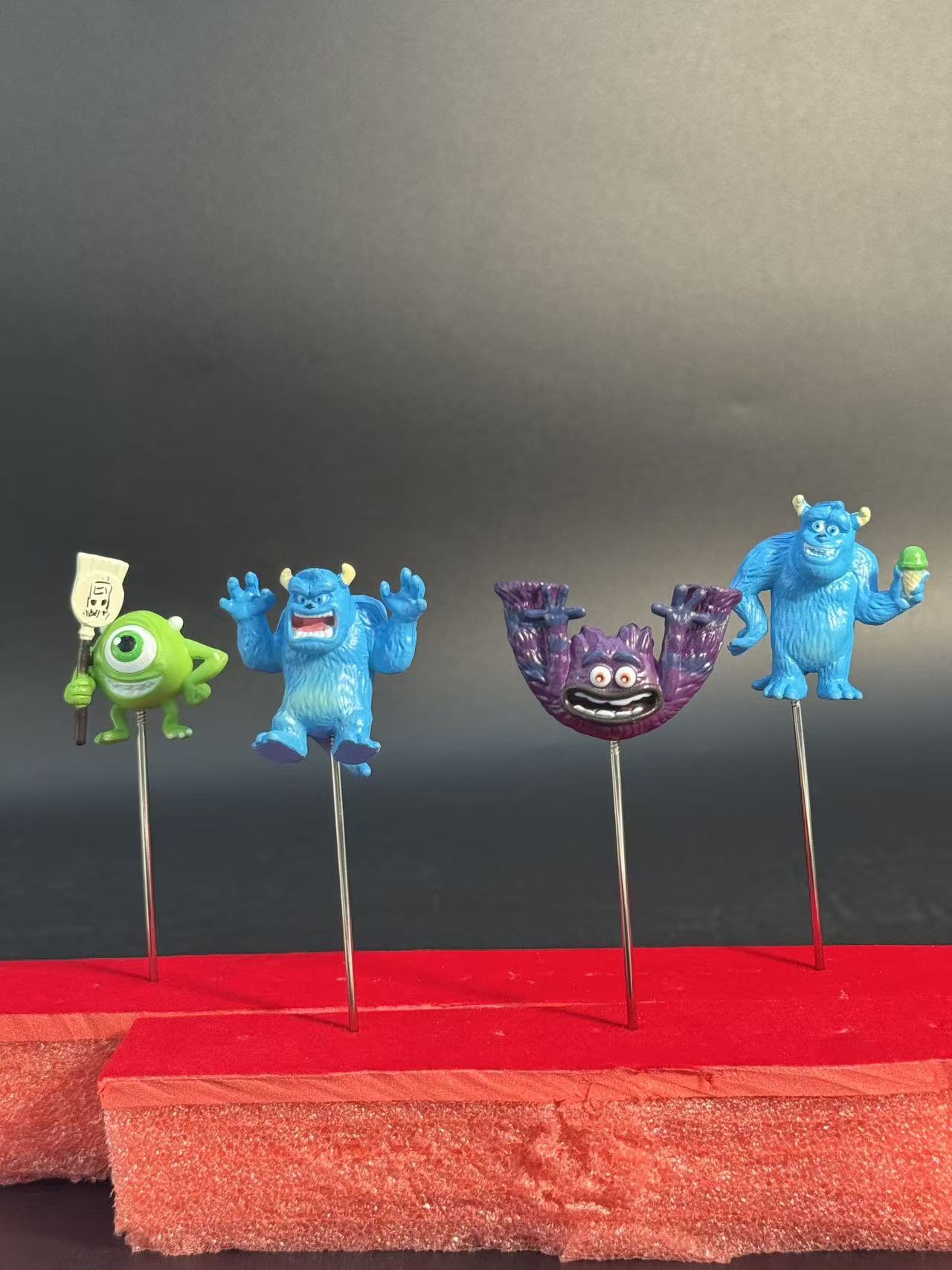 Monsters Inc. Interactive Pose Bead Pen Toppers – 4 pcs