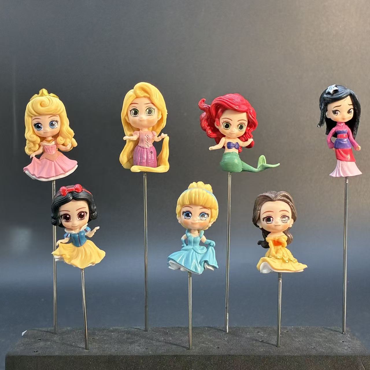 7PCS Disney Princess Mini Figure Plant Topper Set – Cute Ariel, Belle & Snow White Figurines for Succulent Pot Decor