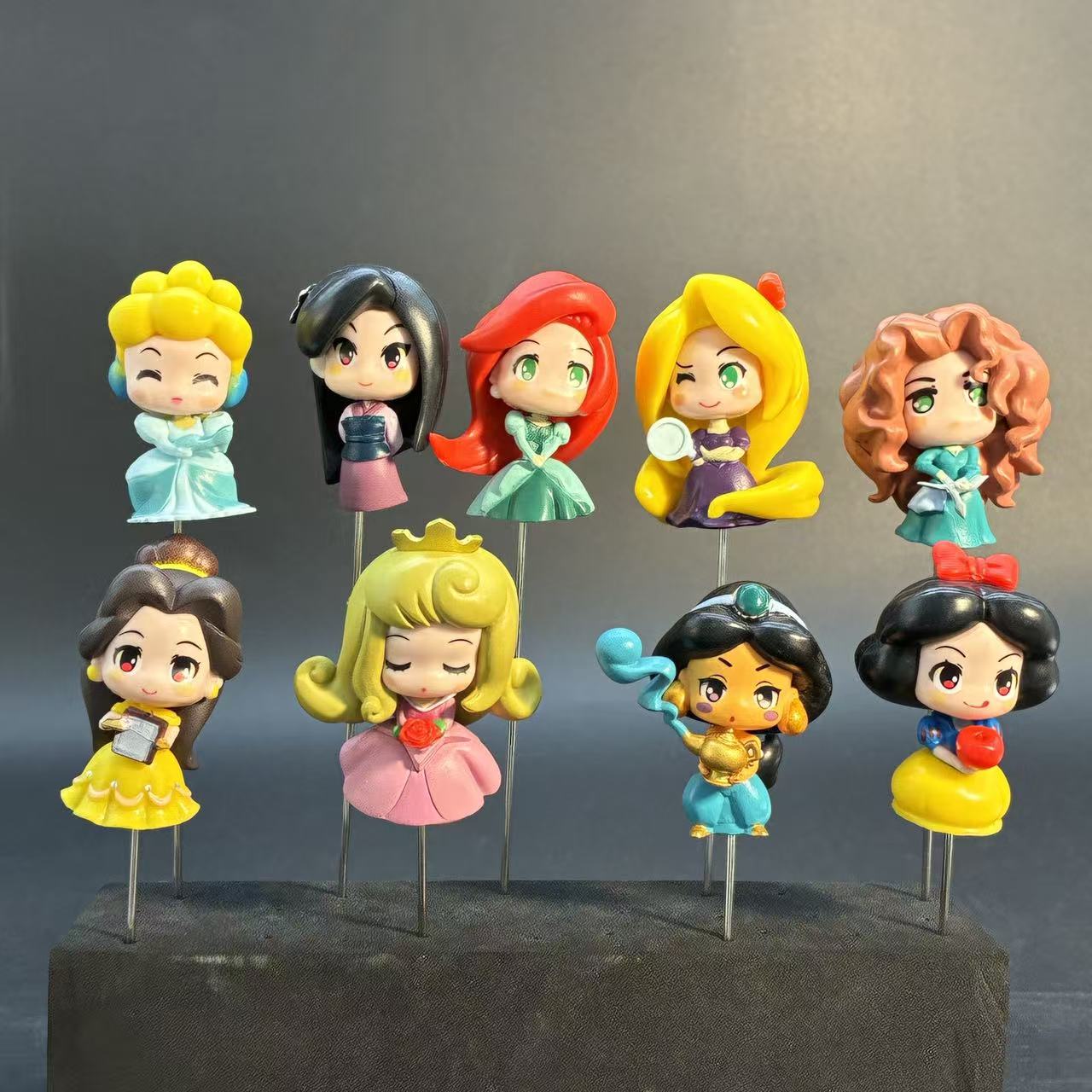 Disney Princess Cartoon Plant Stakes – 9PCS Cute Princess Ornaments for Indoor Garden & Desk Decor
