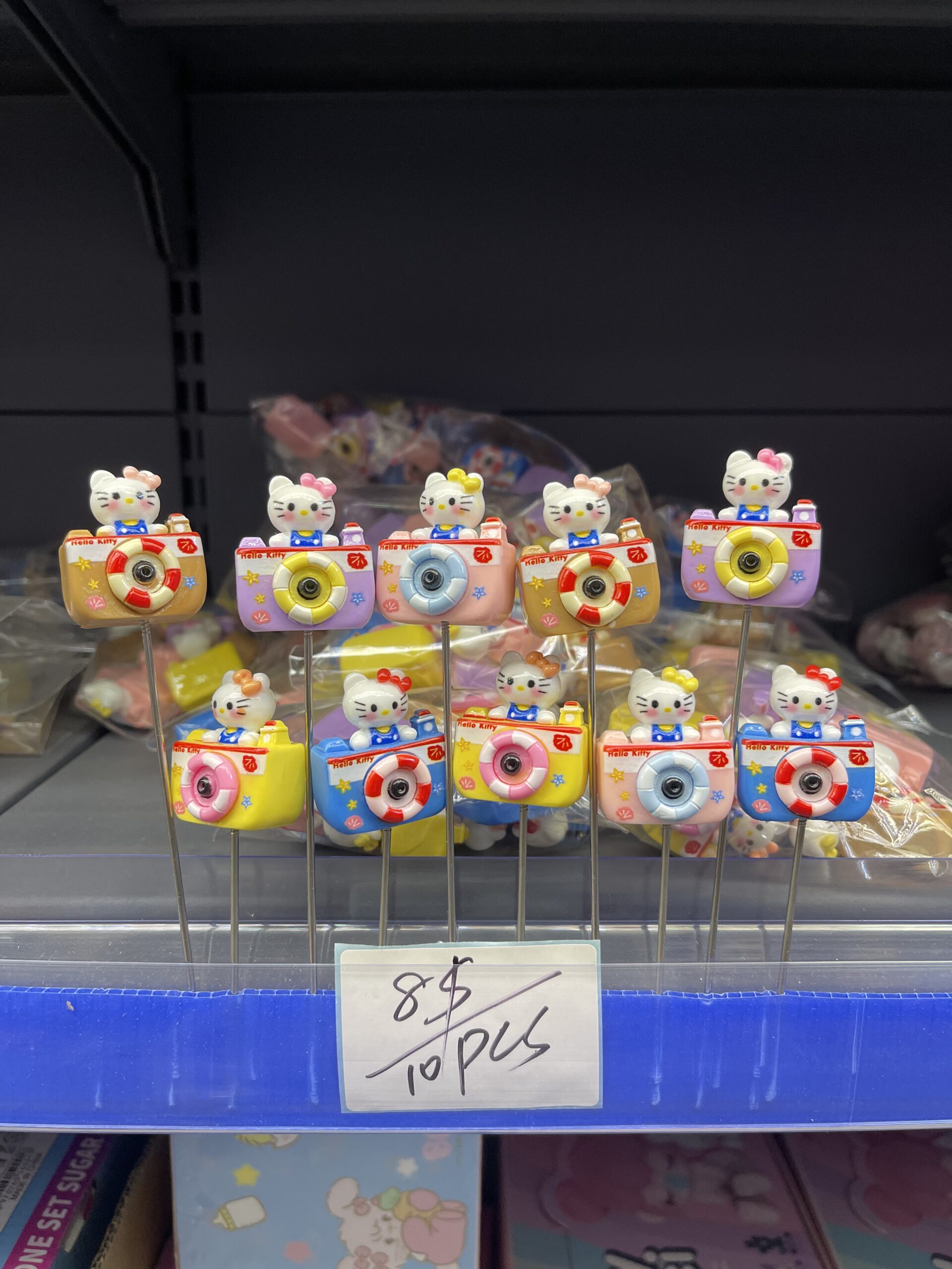 Hello Kitty Camera Themed Resin Figurine Set (10pcs) – Beach & Summer Styles