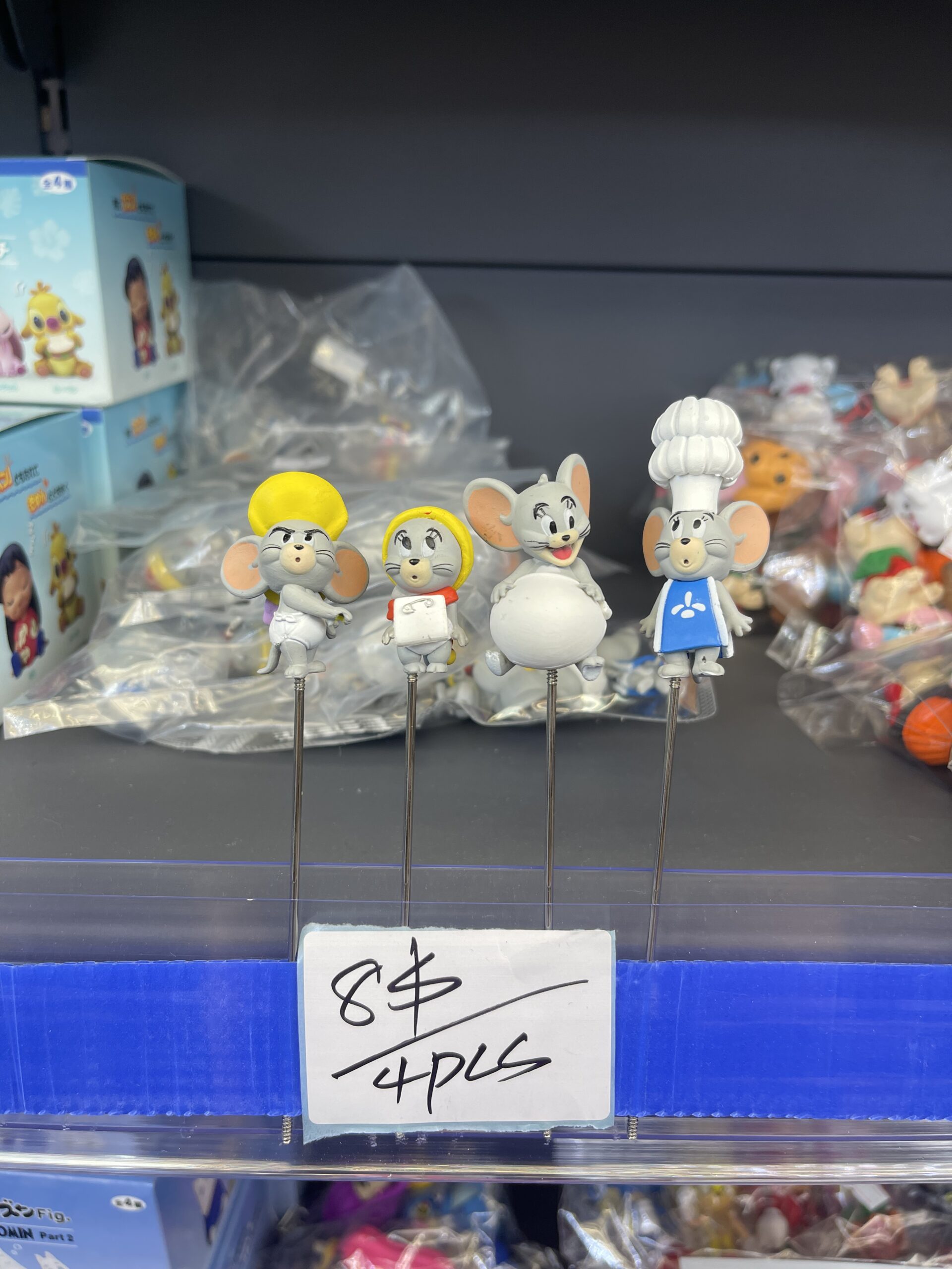 Tom and Jerry Themed Resin Figurine Set (4pcs) – Different Styles
