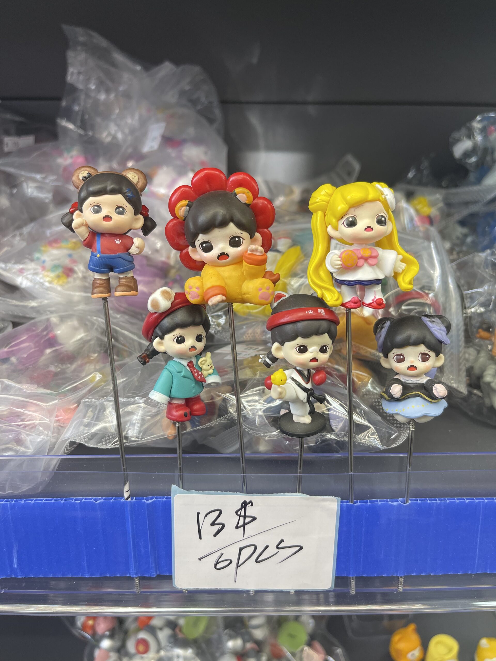 Cute Chibi Girl Resin Figurine Set (6pcs) – Casual & Fashion Styles